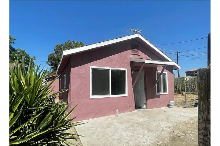 $950 : newly painted remodeled image 1