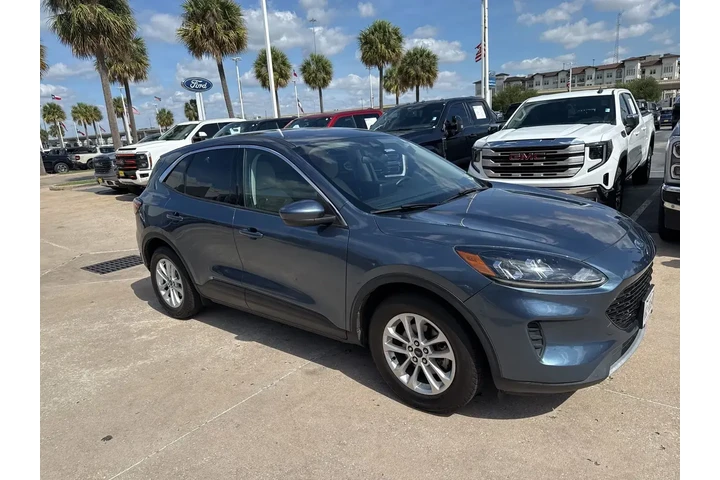 $14991 : Ford Escape 2020 SE 4dr SUV image 4