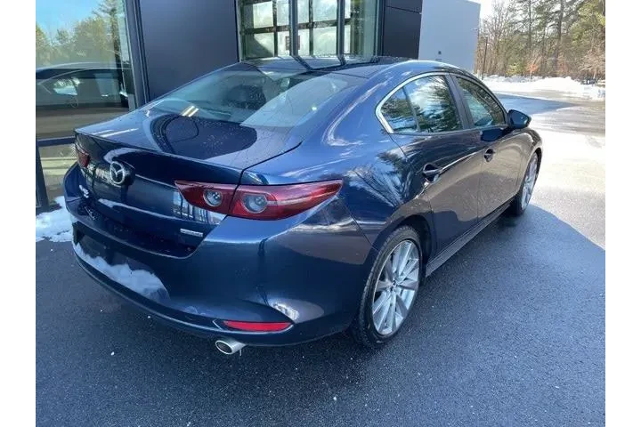 $17995 : Mazda Mazda3 Sedan 2021 AWD image 6
