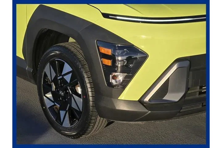 $23404 : Hyundai KONA 2024 AWD SEL 4d image 6