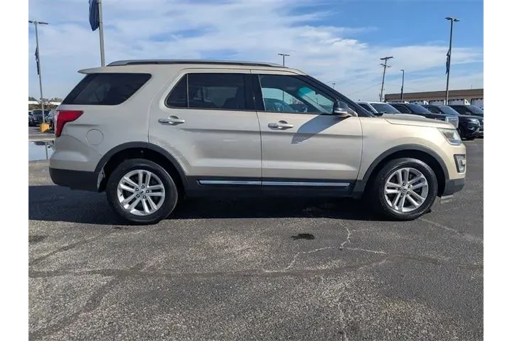 $14988 : Ford Explorer 2017 XLT 4dr S image 8