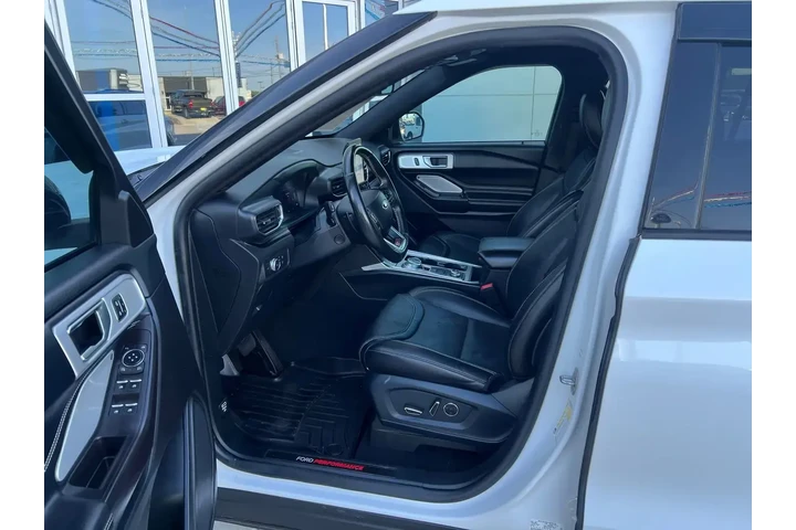 $23491 : Ford Explorer 2020 AWD ST 4d image 9