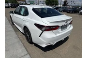 $18999 : 2021 Camry SE thumbnail