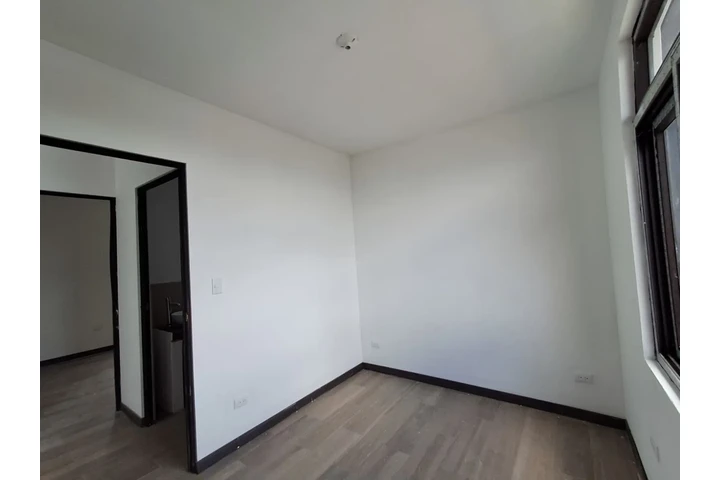 $1 : Rento apartamento z8 mixco image 3
