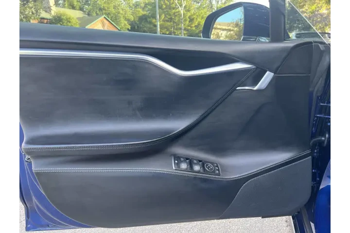 $12991 : 2015 Model S 85D image 10
