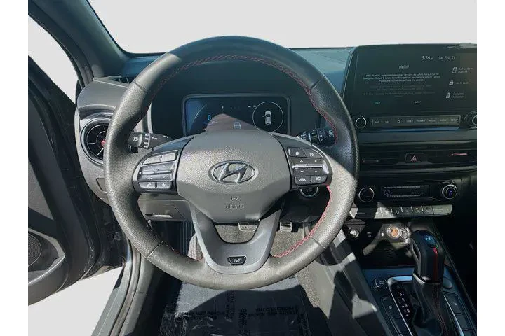 $17584 : Hyundai KONA 2023 N Line 4dr image 8