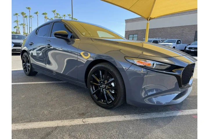 $23999 : Mazda Mazda3 Hatchback 2024 image 3