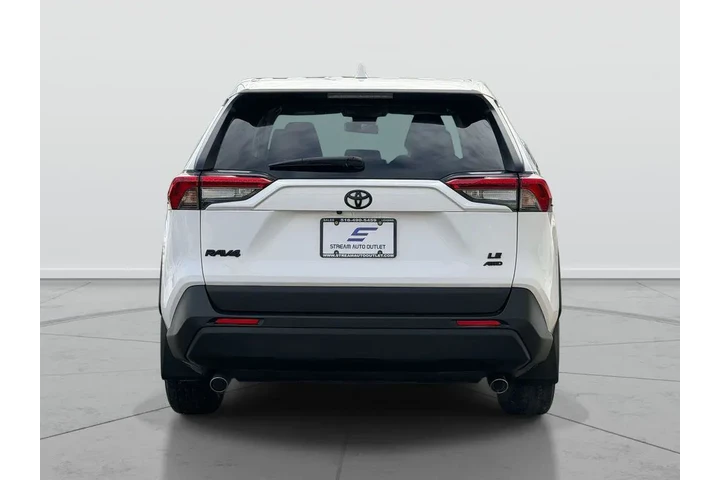 $26918 : Toyota RAV4 2023 AWD LE 4dr image 6