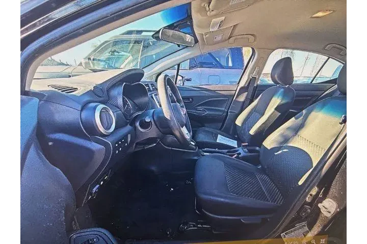 $10891 : Nissan Versa 2020 S 4dr Seda image 6