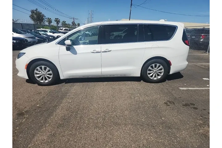 $12491 : Chrysler Pacifica 2017 Touri image 8