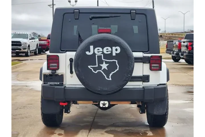 $14000 : Jeep Wrangler 2012 4x4 Sahar image 6