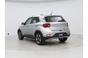 $20998 : Hyundai VENUE 2024 SEL 4dr C thumbnail