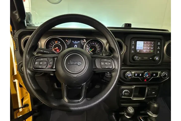 $27900 : Jeep Wrangler 2021 4x4 Sport image 7