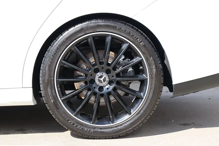 $25995 : 2020 CLA 250 Coupe image 1