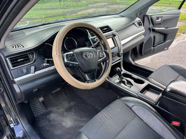 $5500 : 2015 Camry SE image 3