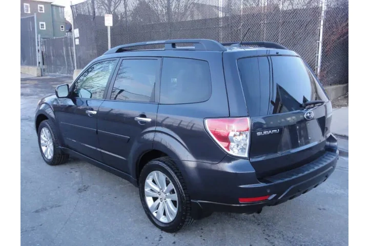 $6950 : 2012 Forester 2.5X Premium image 5