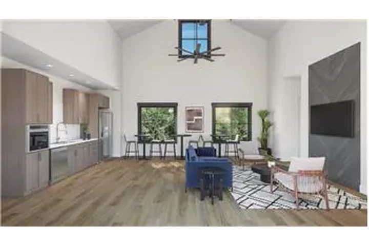 $1699 : Rental property with 2 bedro image 4