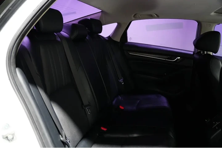 $17758 : 2018 Accord Sedan image 10