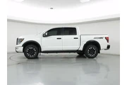 $38998 : Nissan Titan 2021 4x4 PRO-4X thumbnail