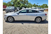 $15745 : Chevrolet Malibu 2022 LT 4dr thumbnail