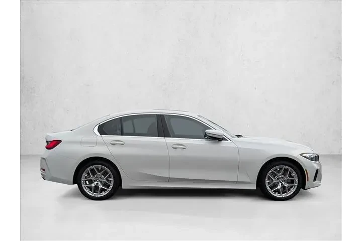 $38777 : BMW 3 Series 2025 AWD 330i x image 4