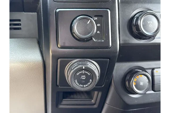 $30374 : Ford F-150 2020 4x4 XL 4dr S image 6