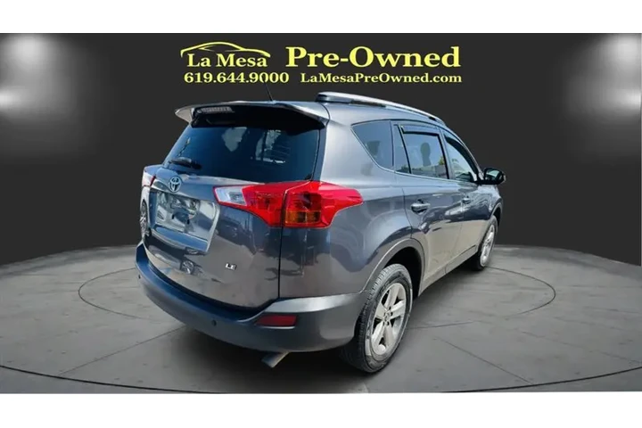$13995 : 2015 RAV4 LE image 6