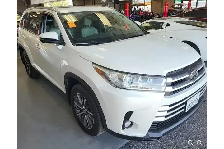 $27950 : Toyota Highlander 2019 AWD S image 1