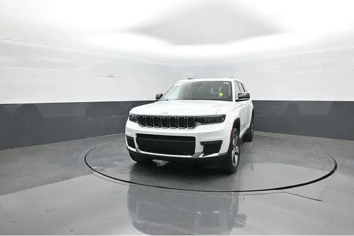$30656 : Jeep Grand Cherokee L 2023 4 image 3