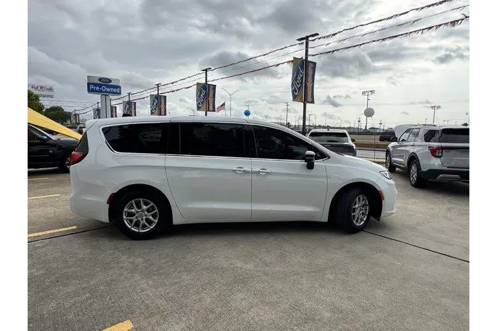 $26623 : Chrysler Pacifica 2025 Selec image 4