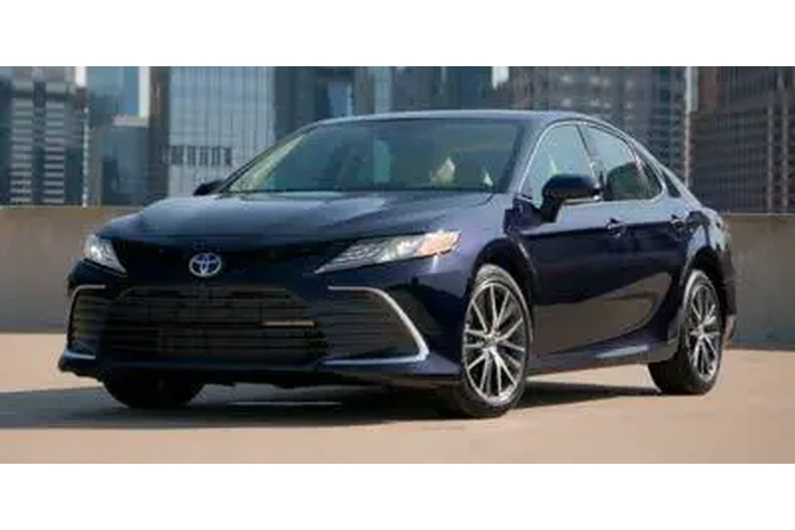 $23999 : Toyota Camry 2023 AWD LE 4dr image 1