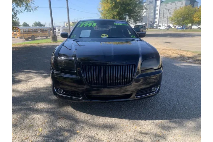 $7995 : 2012 300 S V6 image 9