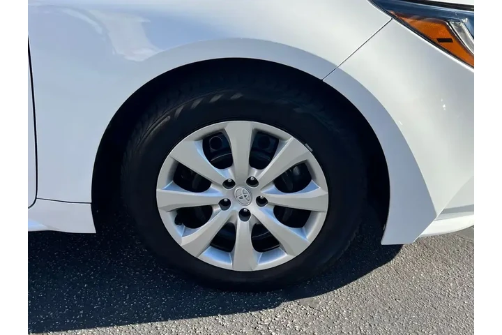 $20998 : Toyota Corolla 2024 LE 4dr S image 10
