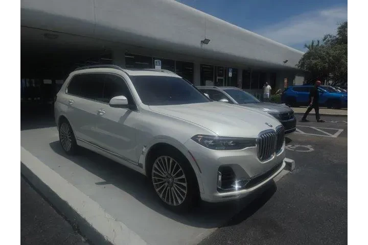 $33599 : BMW X7 2020 AWD xDrive40i 4d image 3