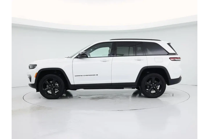 $37998 : Jeep Grand Cherokee 2024 4x4 image 3