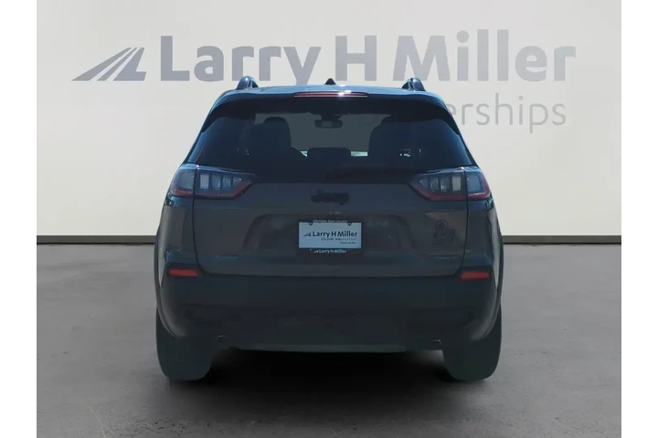 $17995 : Jeep Cherokee 2022 4x4 X 4dr image 4