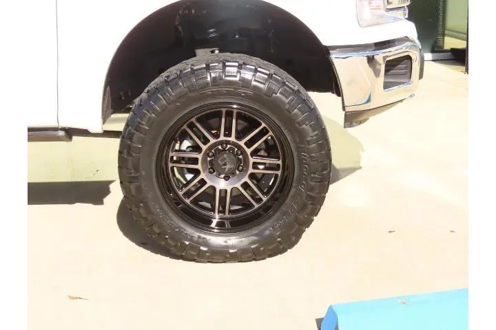 $38999 : Ford F-150 2020 4x4 Lariat 4 image 9