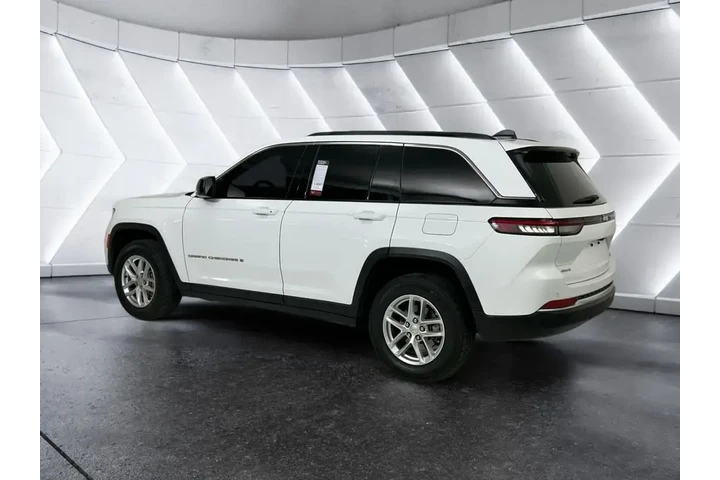 $26991 : Jeep Grand Cherokee 2024 4x4 image 6