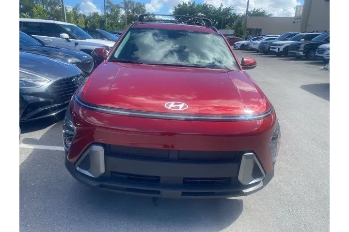 $20347 : Hyundai KONA 2024 SEL 4dr Cr image 2