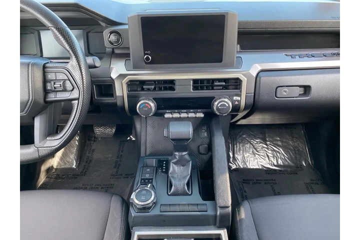 $38127 : Toyota Tacoma 2025 4x4 TRD O image 8
