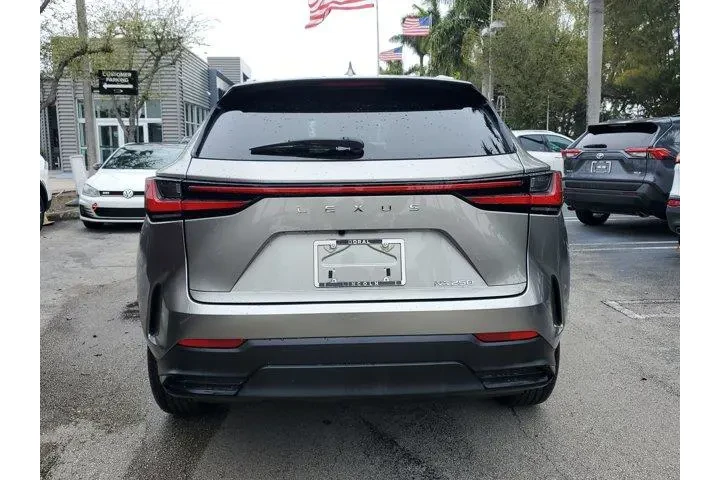 $33990 : Lexus NX 250 2024 4dr Crosso image 5