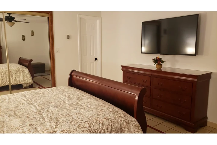 $2300 : 1/1 Apartamento amoblado image 4