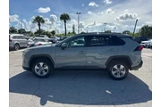 $2000 : Toyota RAV4 XLE FWD thumbnail