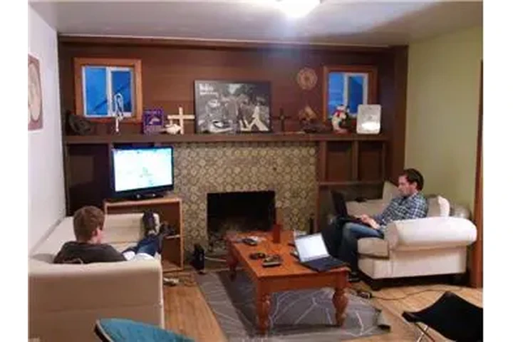 $710 : Rental property with 1 bedro image 2