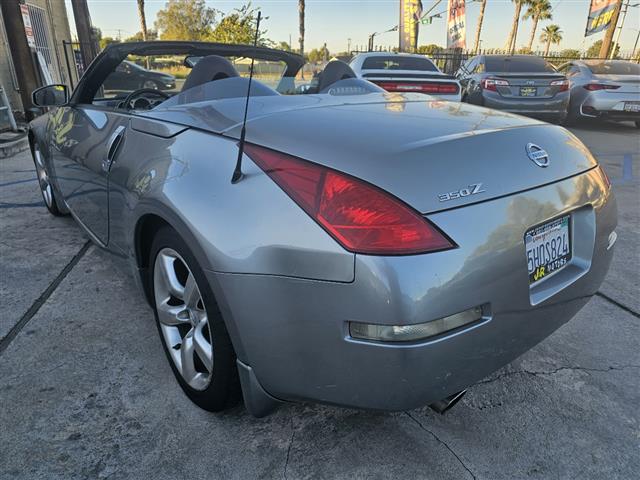 $10995 : 2004 350Z Enthusiast Roadster image 6