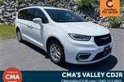 PRE-OWNED 2022 CHRYSLER PACIF en Madison WV