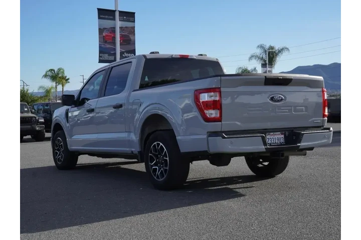 $37425 : Ford F-150 2023 4x2 XL 4dr S image 6