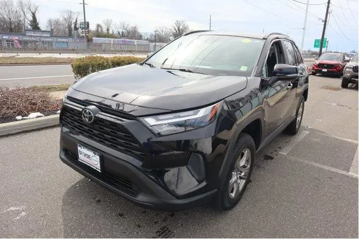 $21181 : Toyota RAV4 2023 XLE 4dr SUV image 9