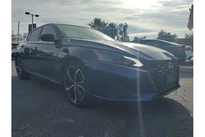 $19888 : Nissan Altima 2023 2.5 SR 4d image 8