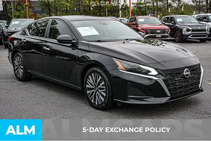 $17420 : Nissan Altima 2024 2.5 SV 4d image 3